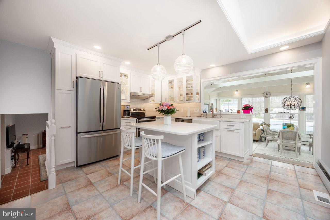 WILLISTOWN ACRES - Residential