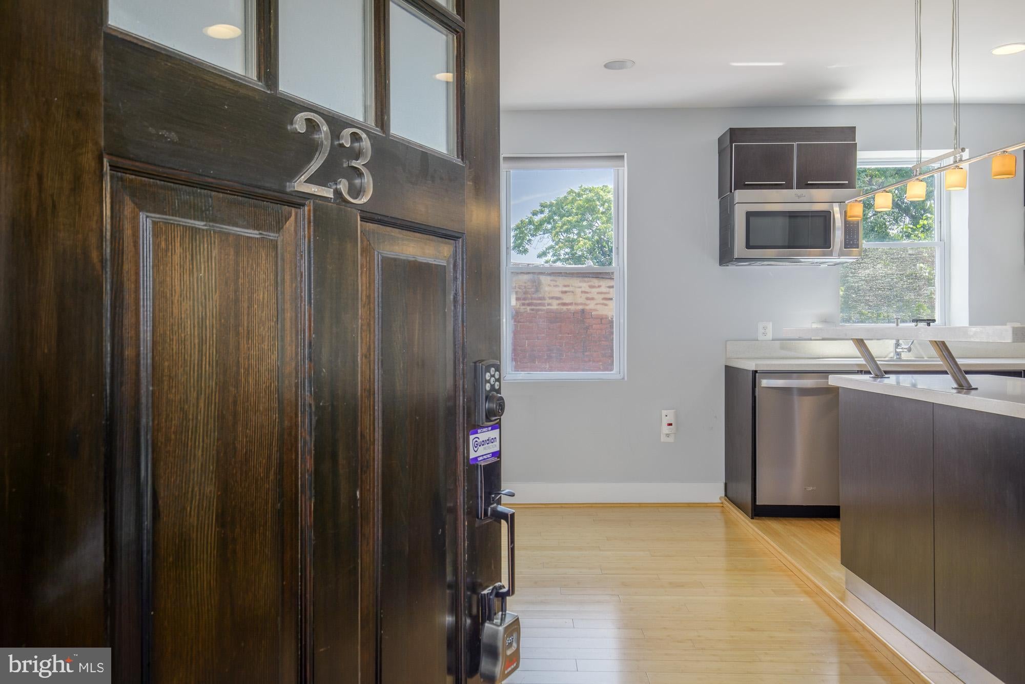 1409 G STREET NE 23