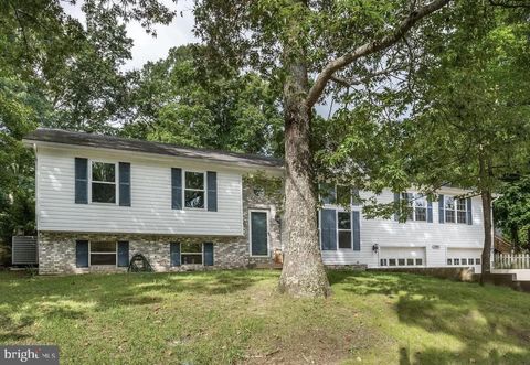 Photo of 205 Pawnee Lane, LUSBY, MD 20657 (MLS # MDCA2026190)