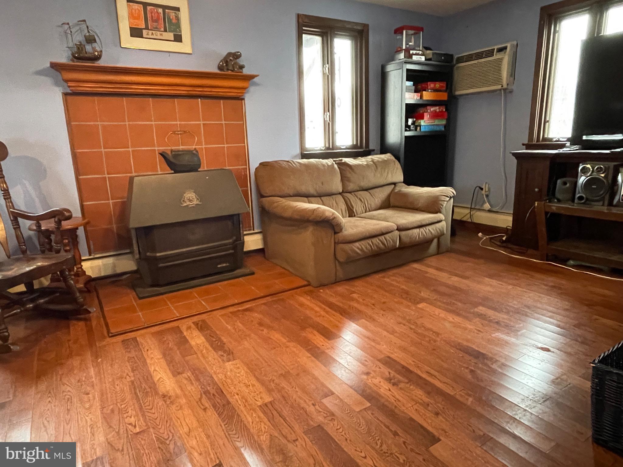 LANGHORNE GABLES - Residential