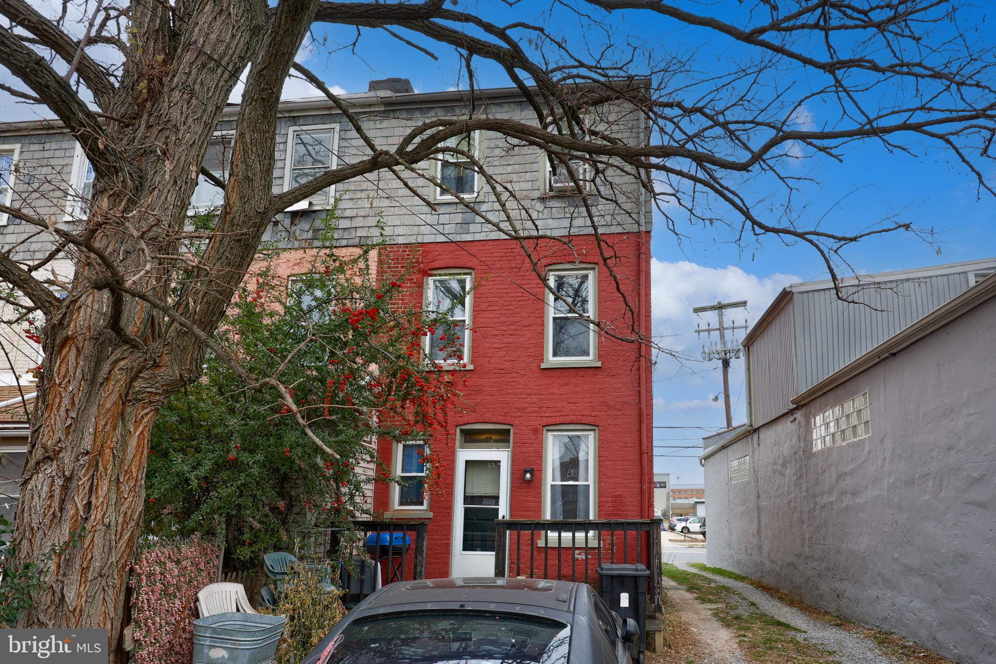 LANCASTER - Residential