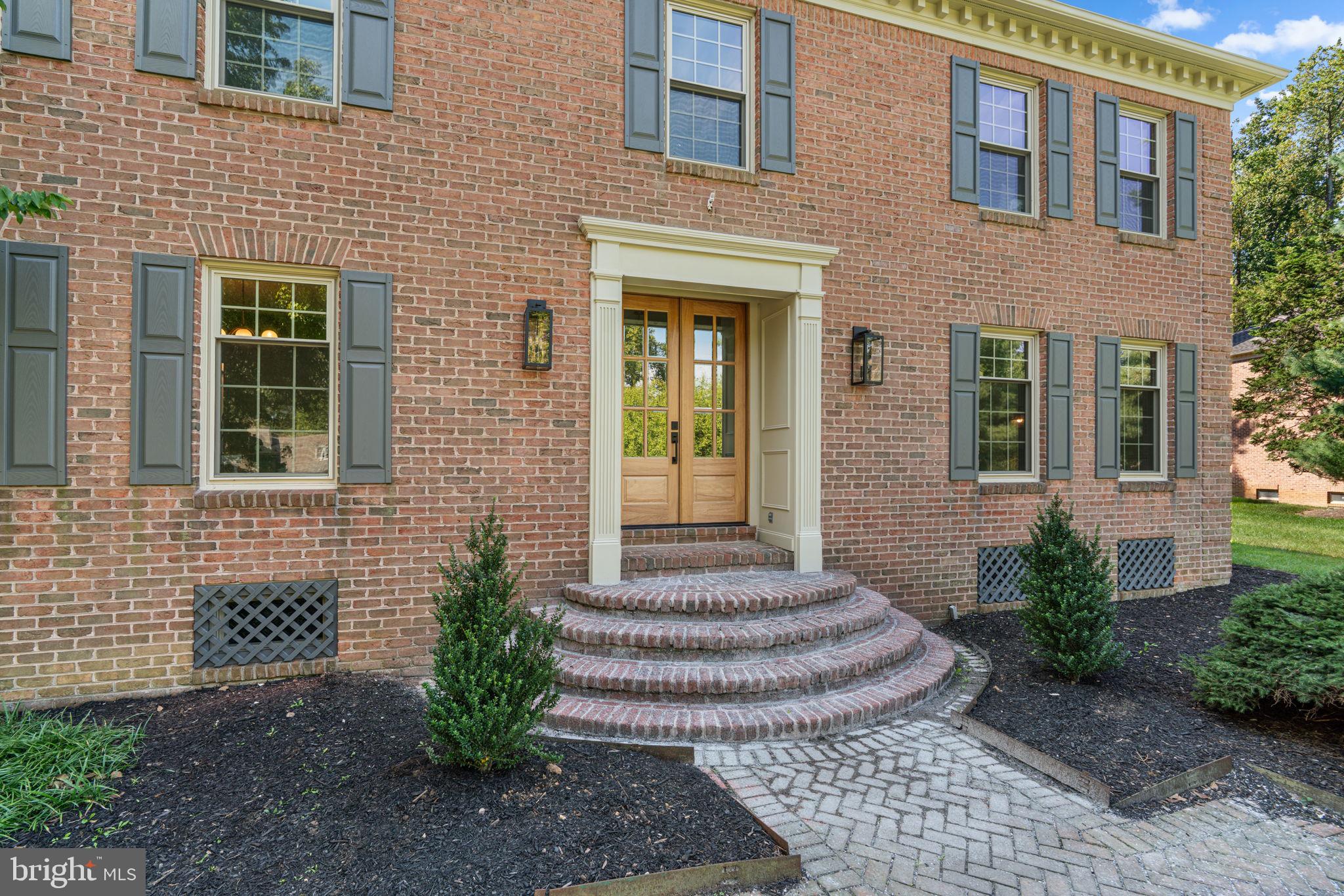 315 MEADOWCROFT LANE