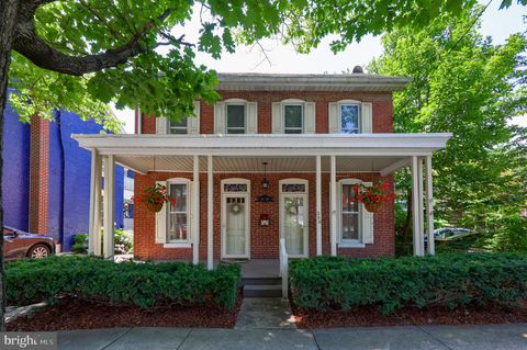 Photo of 306 W Main Street, EPHRATA, PA 17522 (MLS # PALA2071944)