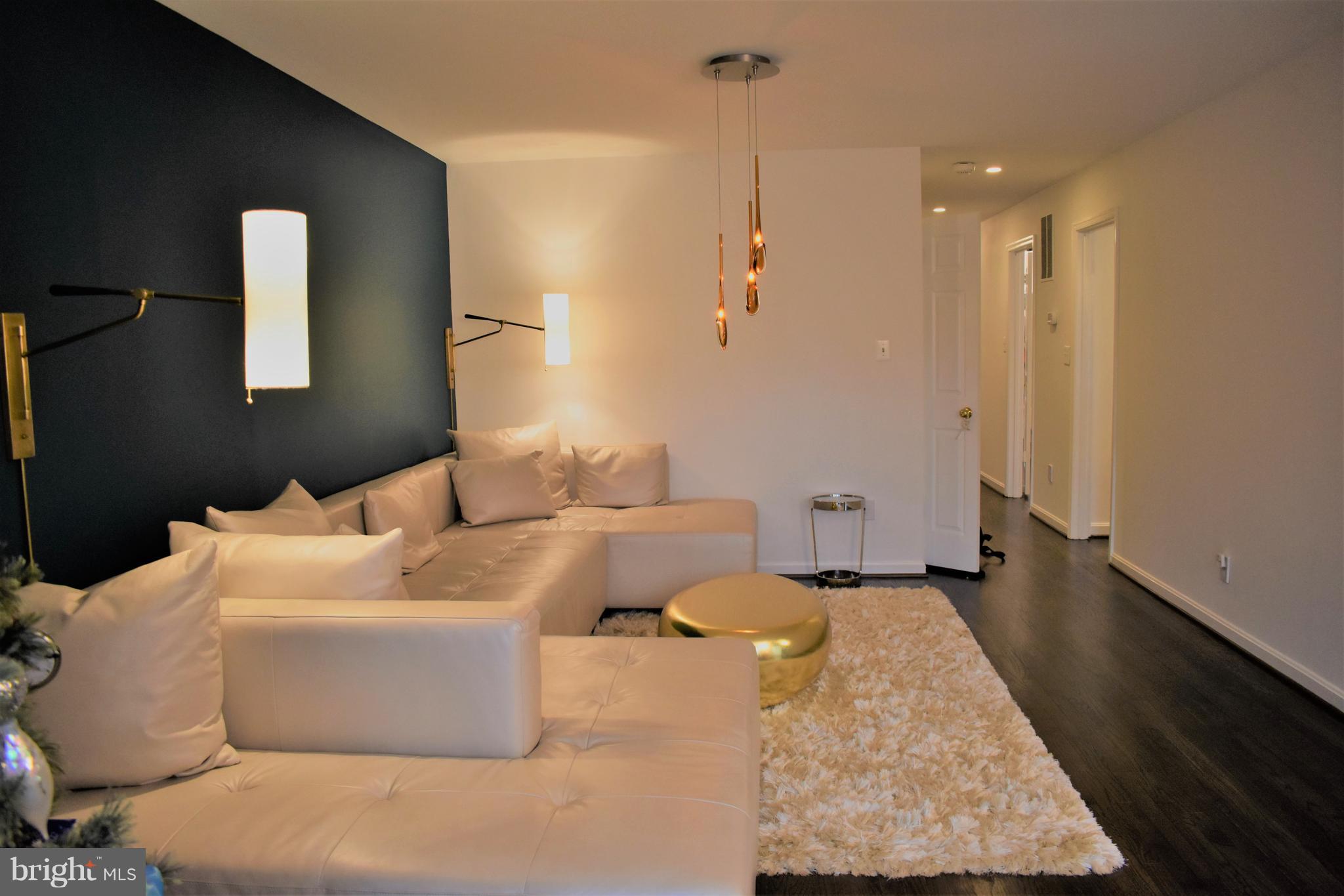 MANOR VILLAGE - Residential Lease