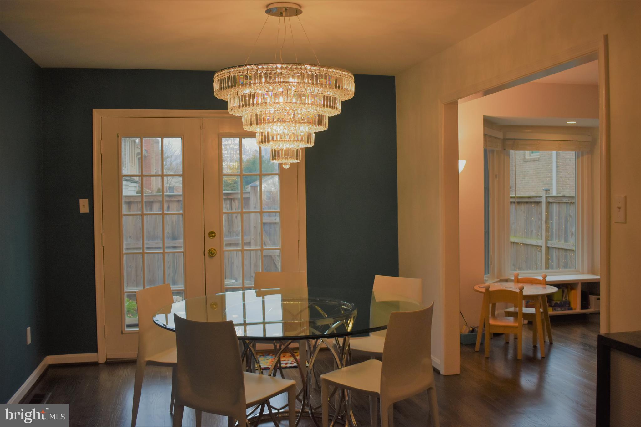 MANOR VILLAGE - Residential Lease