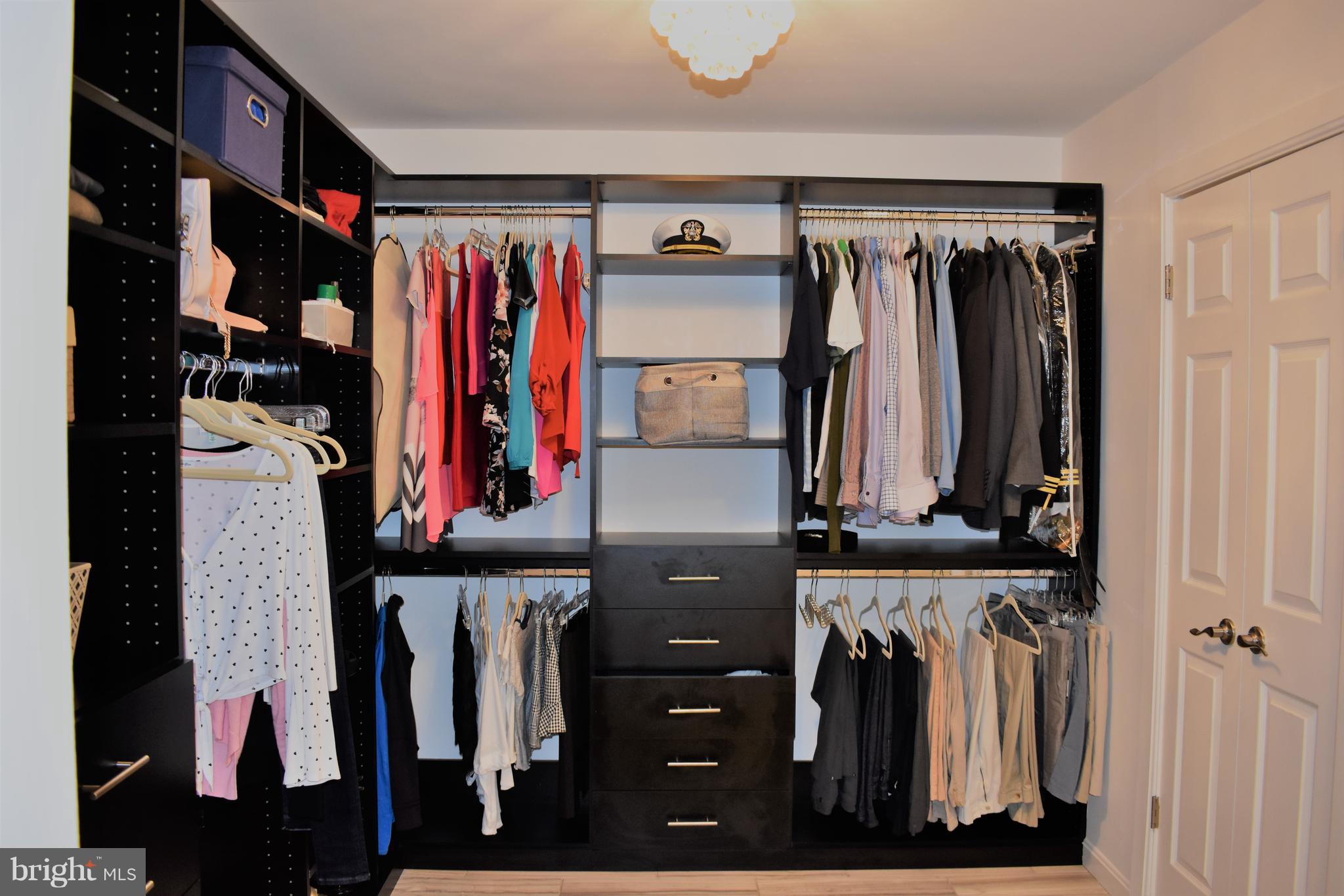 MANOR VILLAGE - Residential Lease