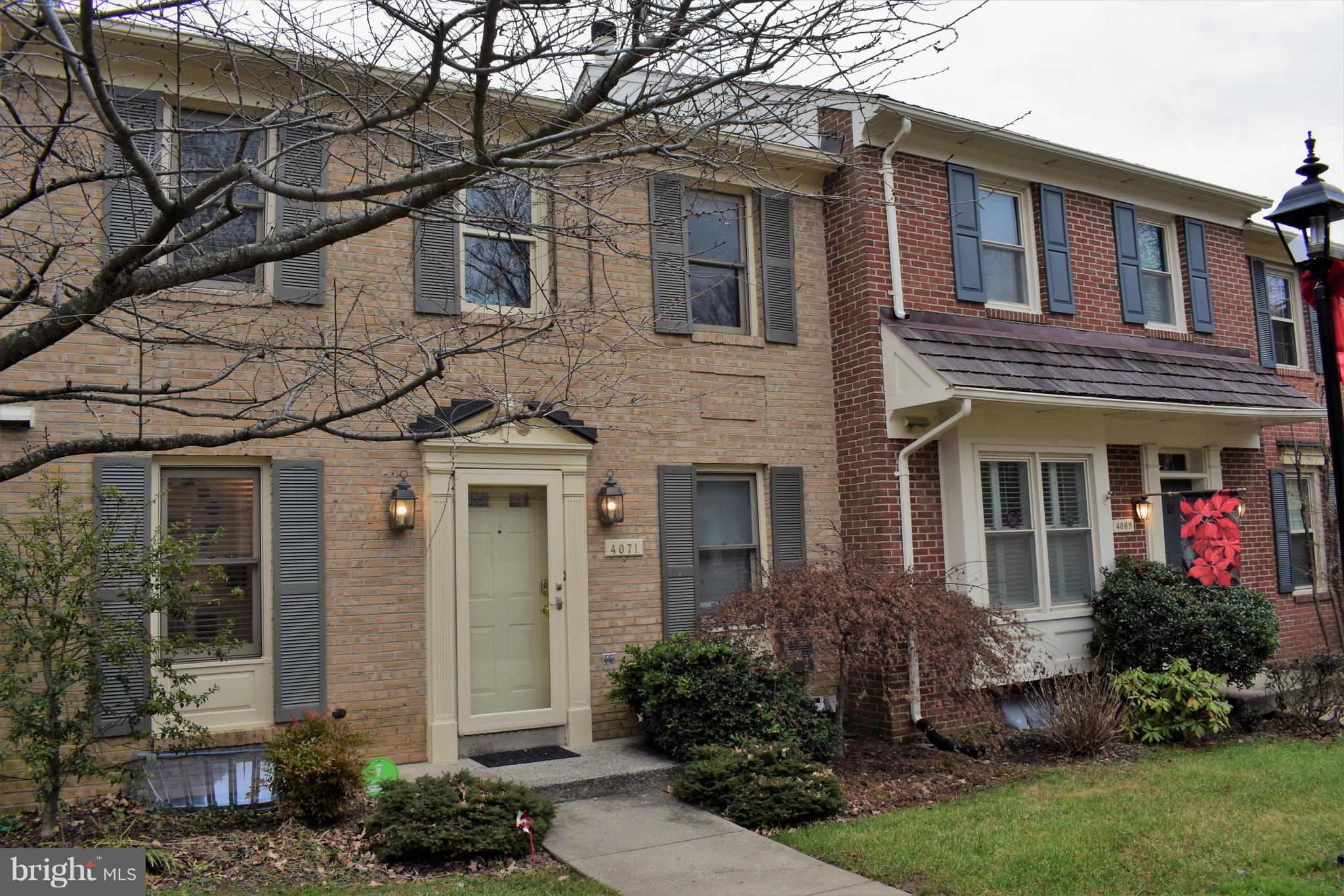 MANOR VILLAGE - Residential Lease