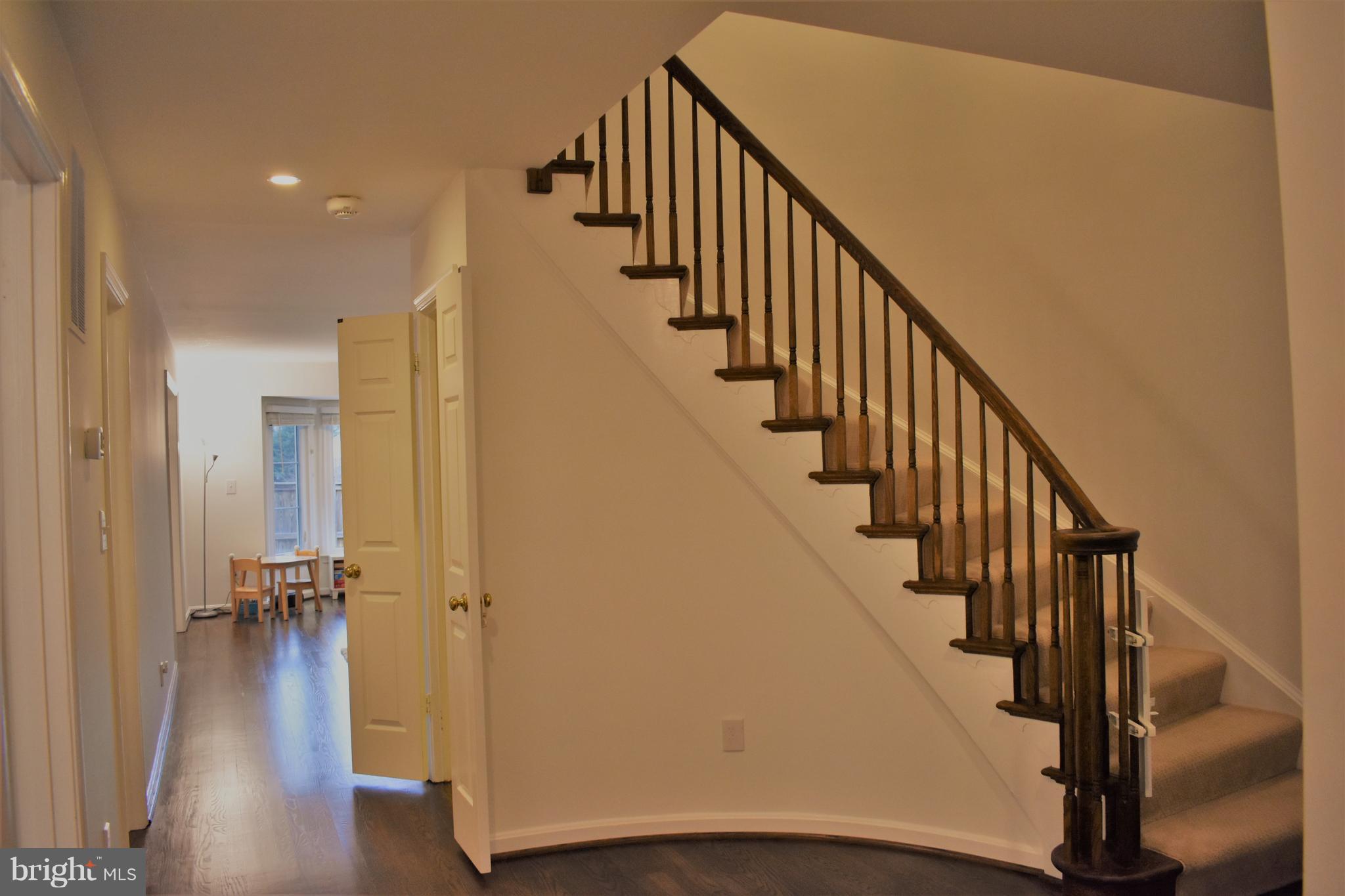 MANOR VILLAGE - Residential Lease