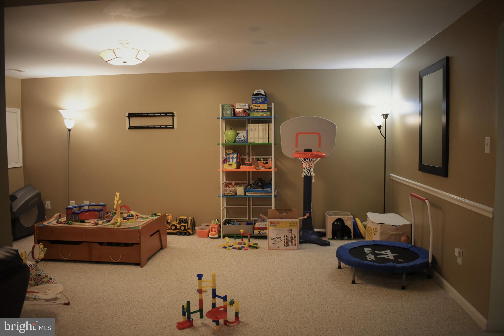 MANOR VILLAGE - Residential Lease