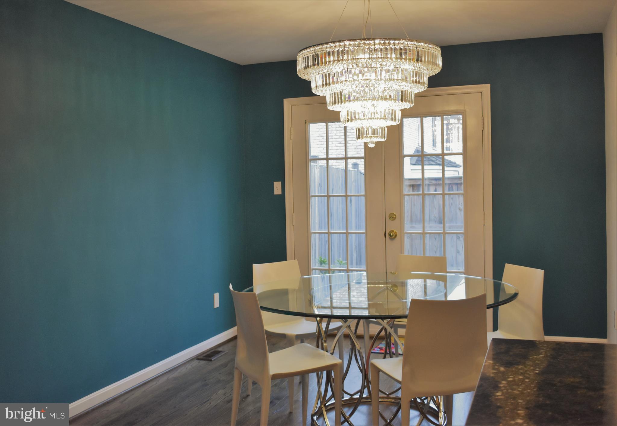 MANOR VILLAGE - Residential Lease