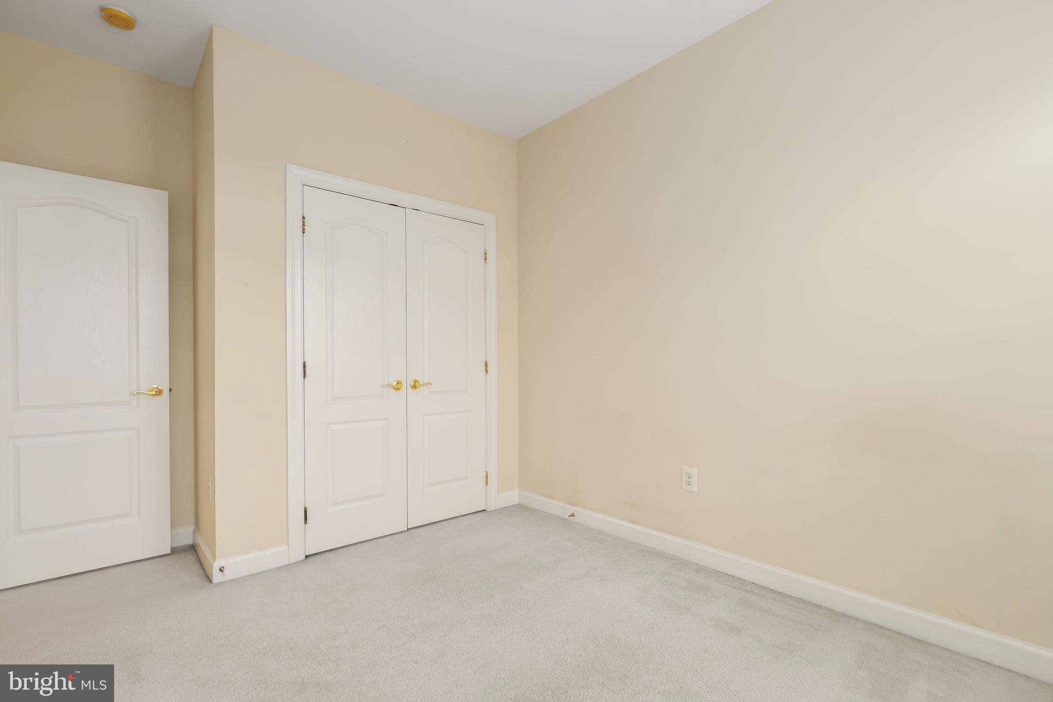 NEW BRISTOW VILLAGE - Residential Lease