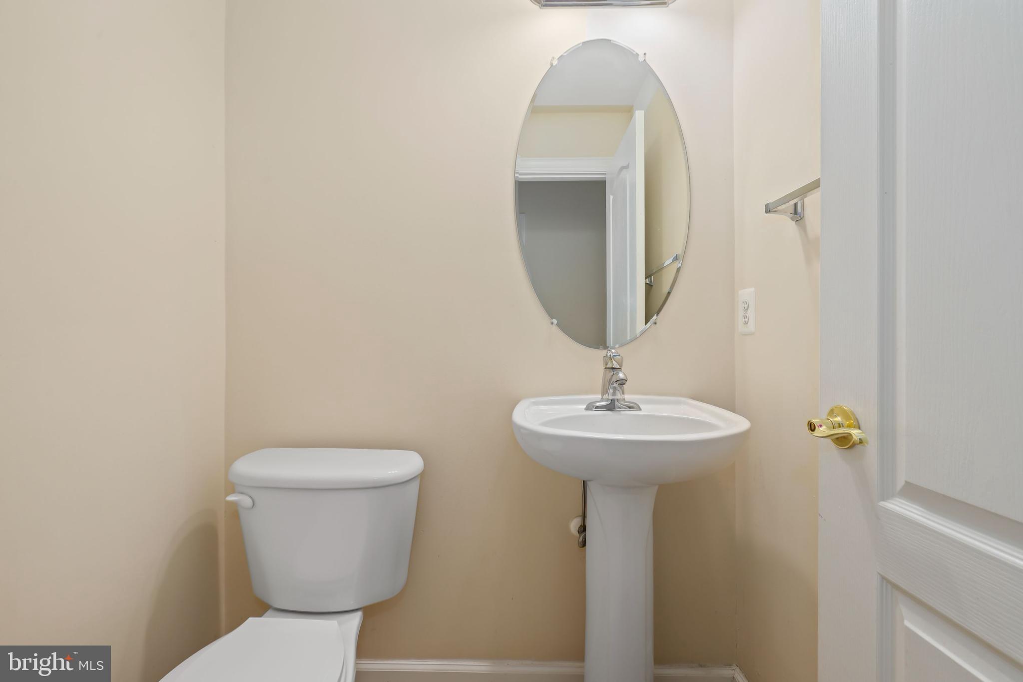 NEW BRISTOW VILLAGE - Residential Lease