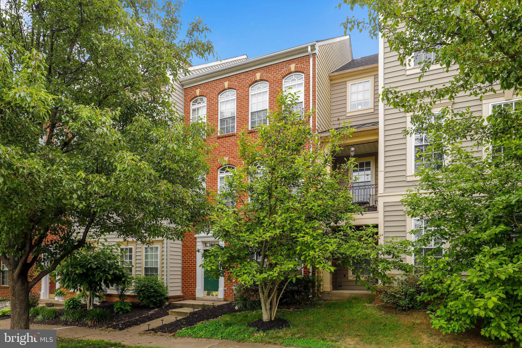 NEW BRISTOW VILLAGE - Residential Lease