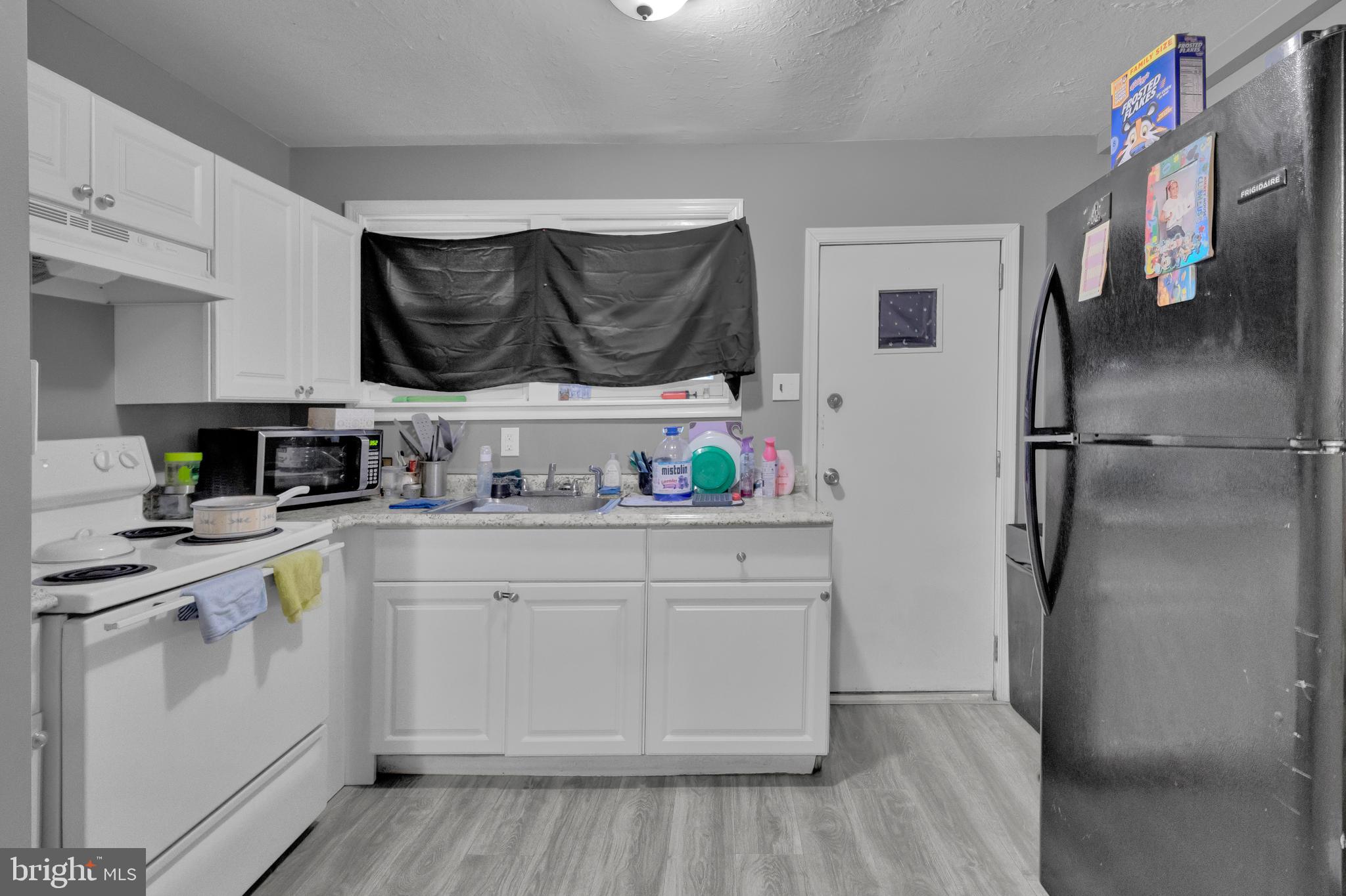 1962 GLENDALE AVENUE