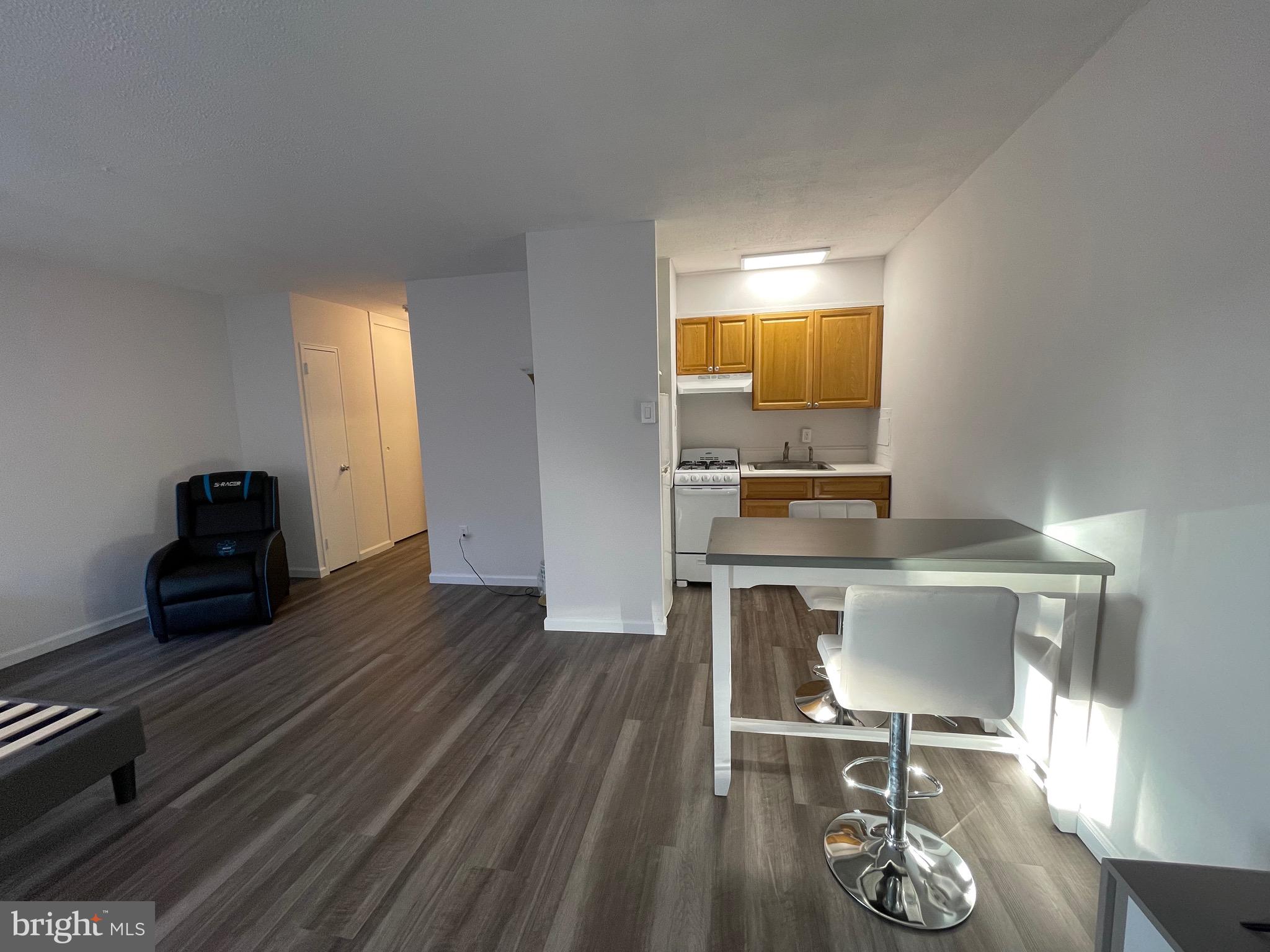 RITTENHOUSE SQUARE - Residential Lease