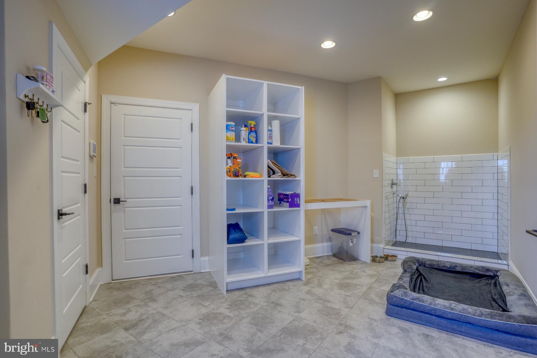 WATERVIEW ON LOVE CREEK - Residential