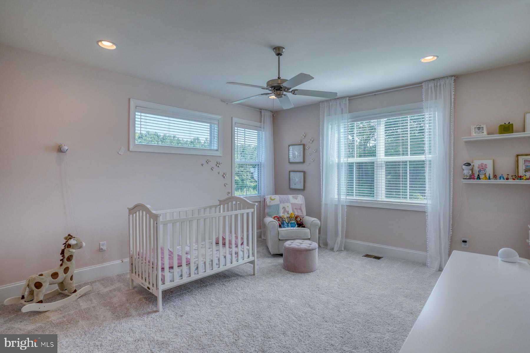 WATERVIEW ON LOVE CREEK - Residential