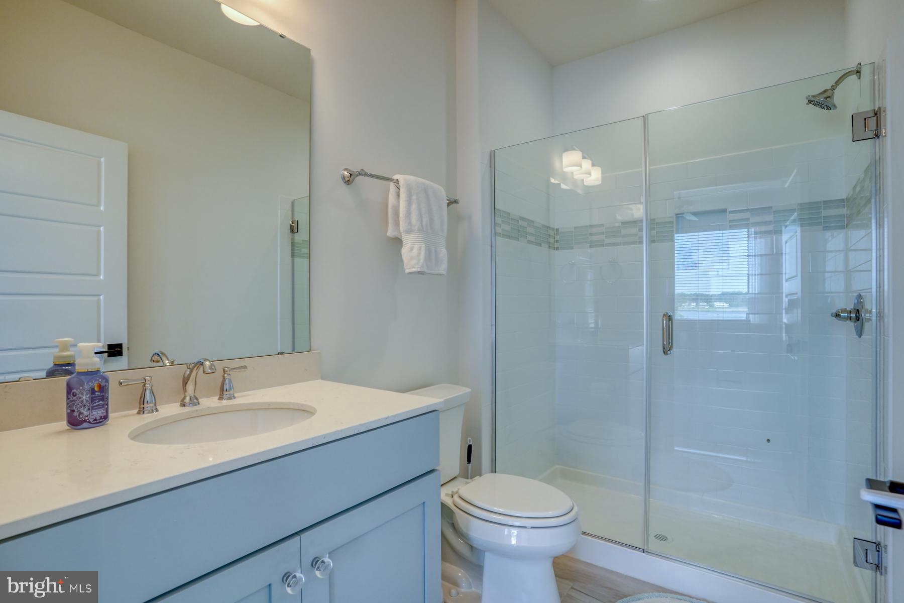 WATERVIEW ON LOVE CREEK - Residential