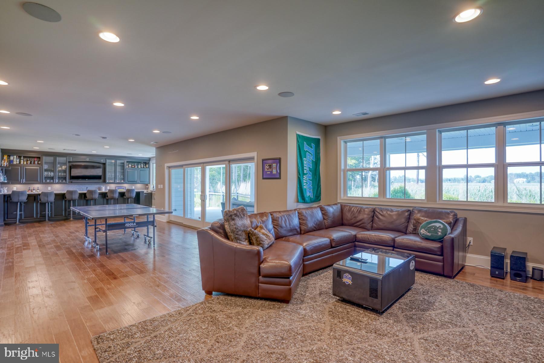 WATERVIEW ON LOVE CREEK - Residential