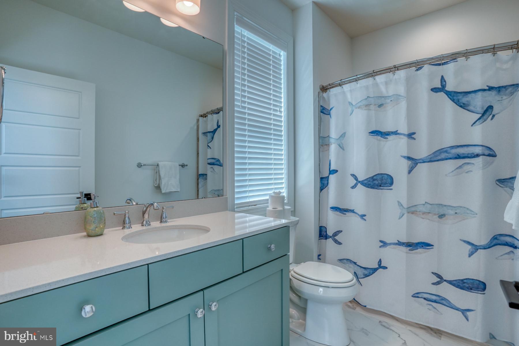 WATERVIEW ON LOVE CREEK - Residential