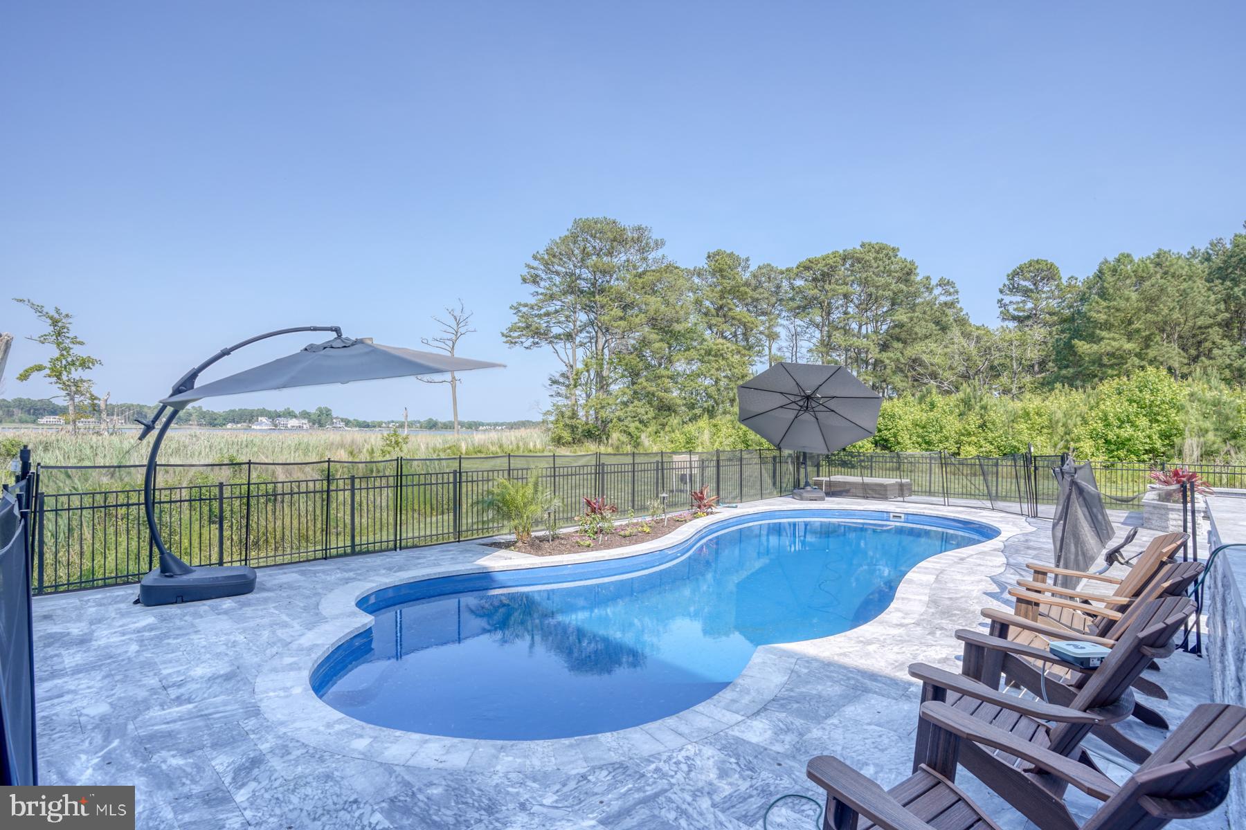 WATERVIEW ON LOVE CREEK - Residential