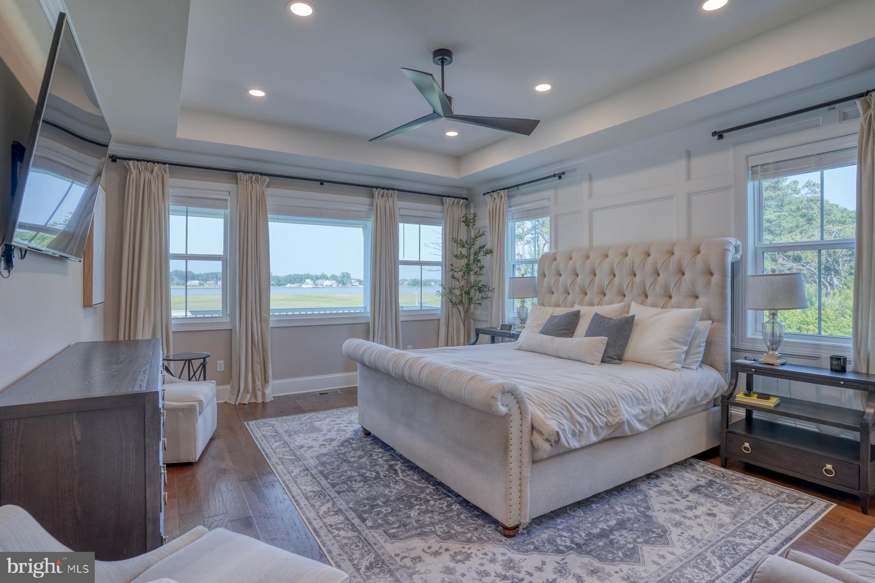 WATERVIEW ON LOVE CREEK - Residential