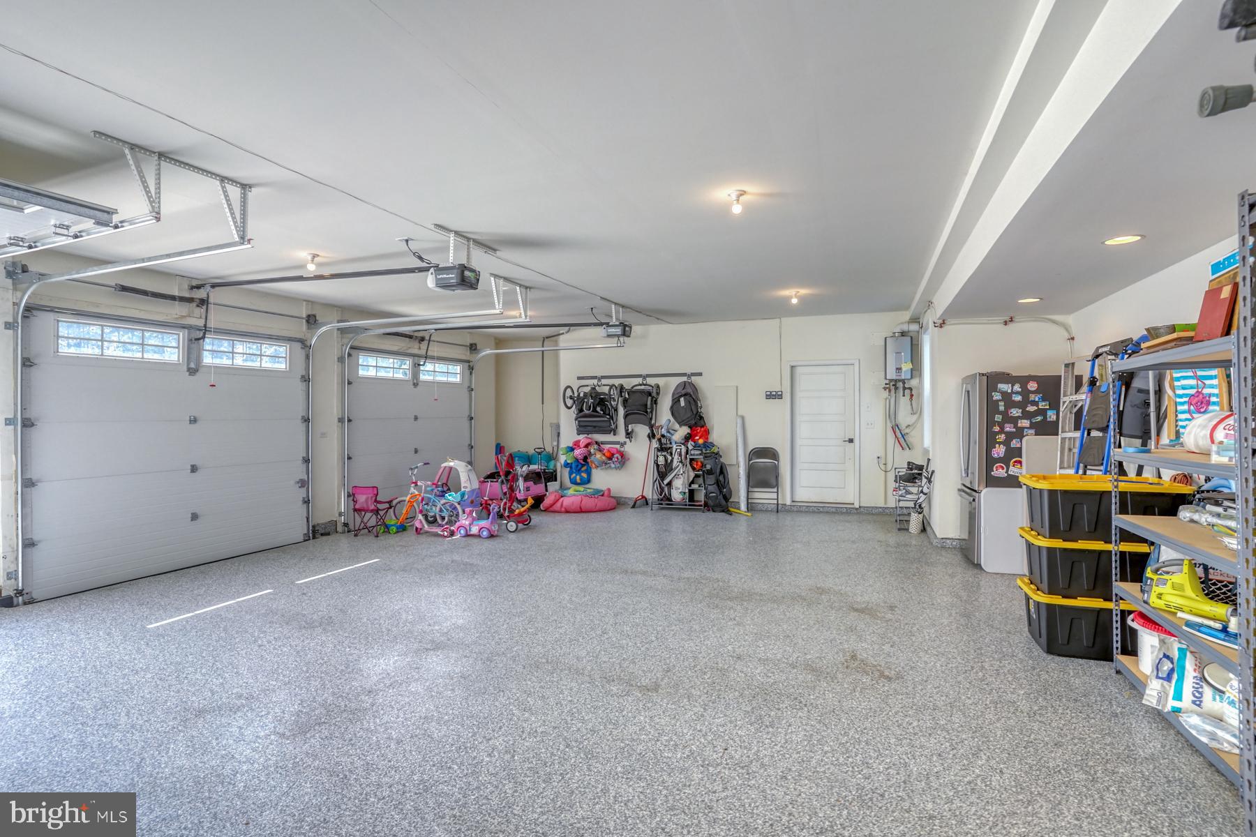 WATERVIEW ON LOVE CREEK - Residential