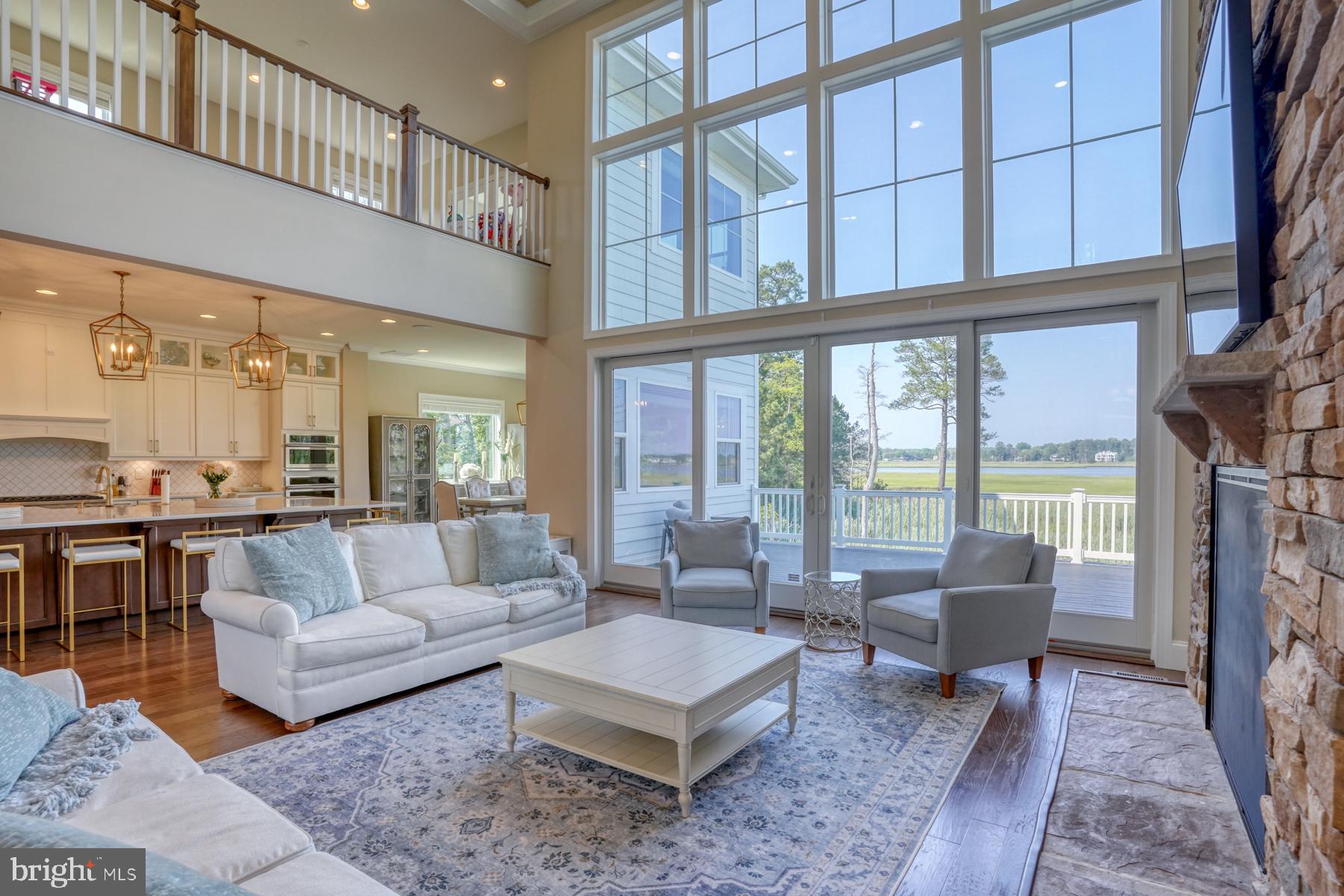 WATERVIEW ON LOVE CREEK - Residential