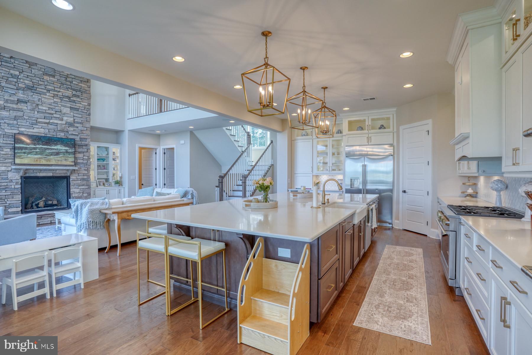 WATERVIEW ON LOVE CREEK - Residential