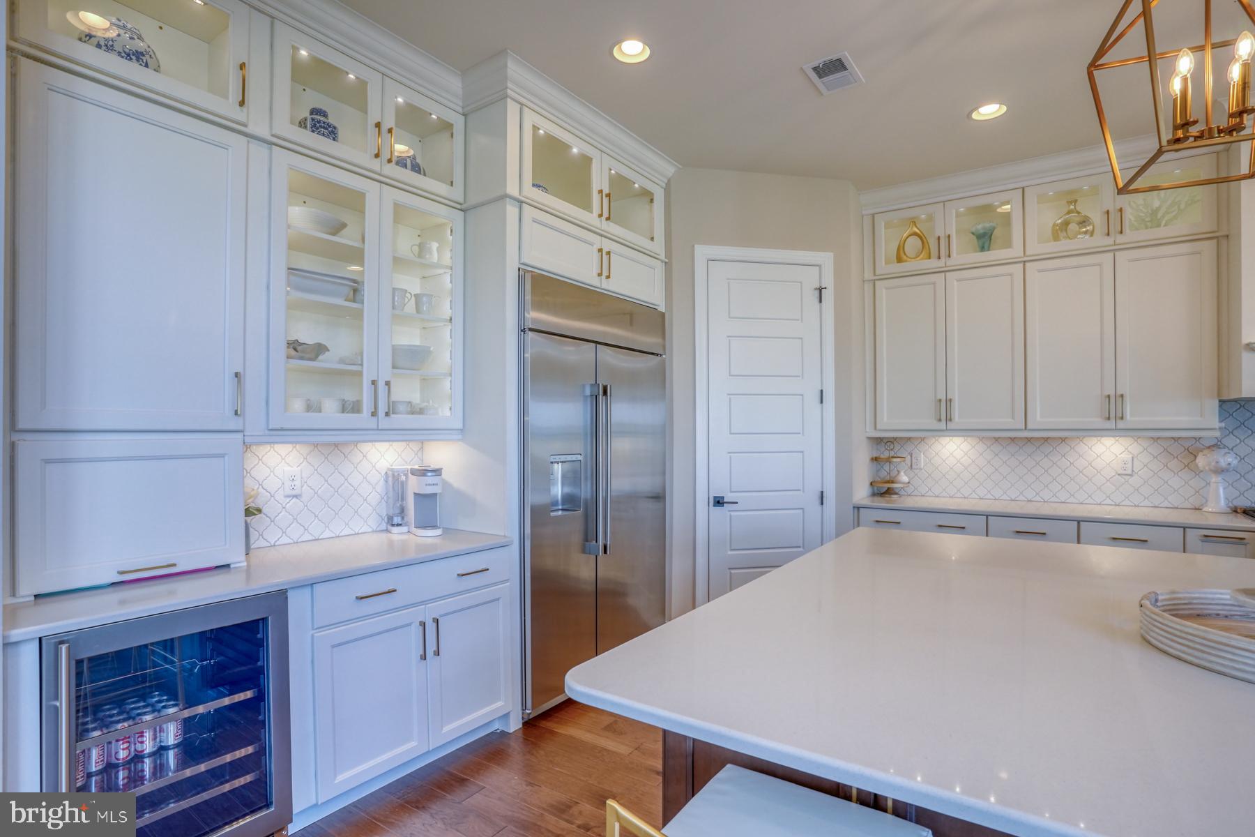 WATERVIEW ON LOVE CREEK - Residential