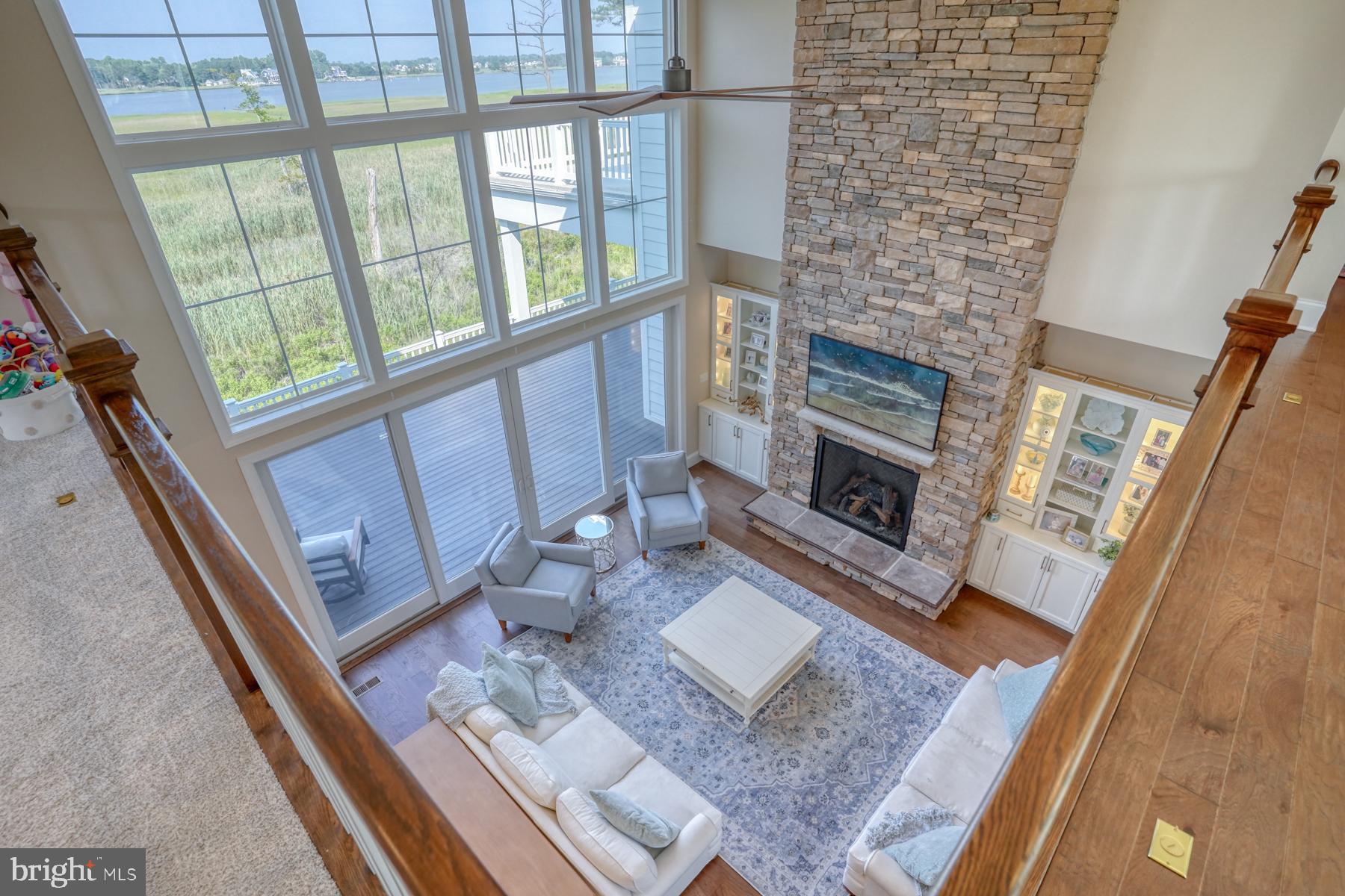 WATERVIEW ON LOVE CREEK - Residential