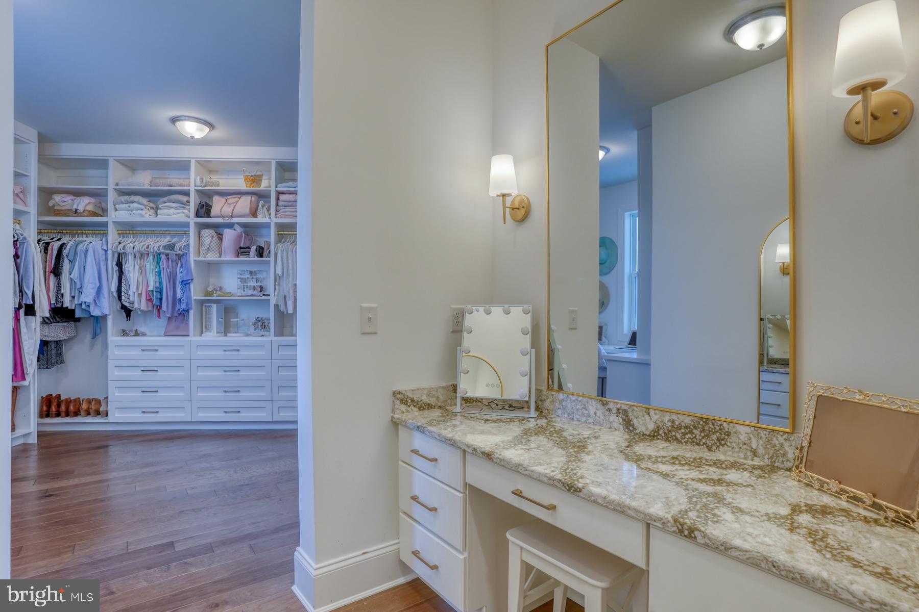 WATERVIEW ON LOVE CREEK - Residential