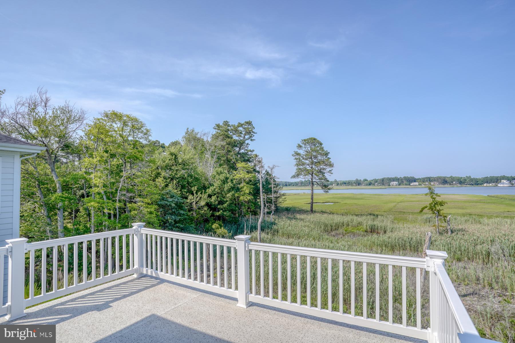 WATERVIEW ON LOVE CREEK - Residential