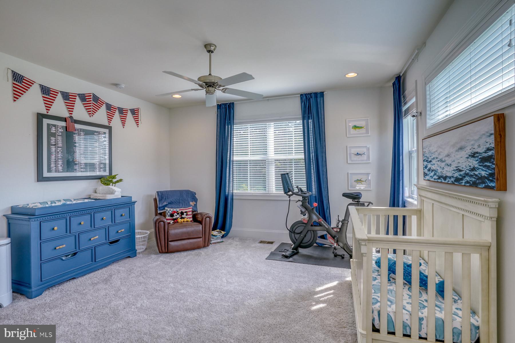 WATERVIEW ON LOVE CREEK - Residential