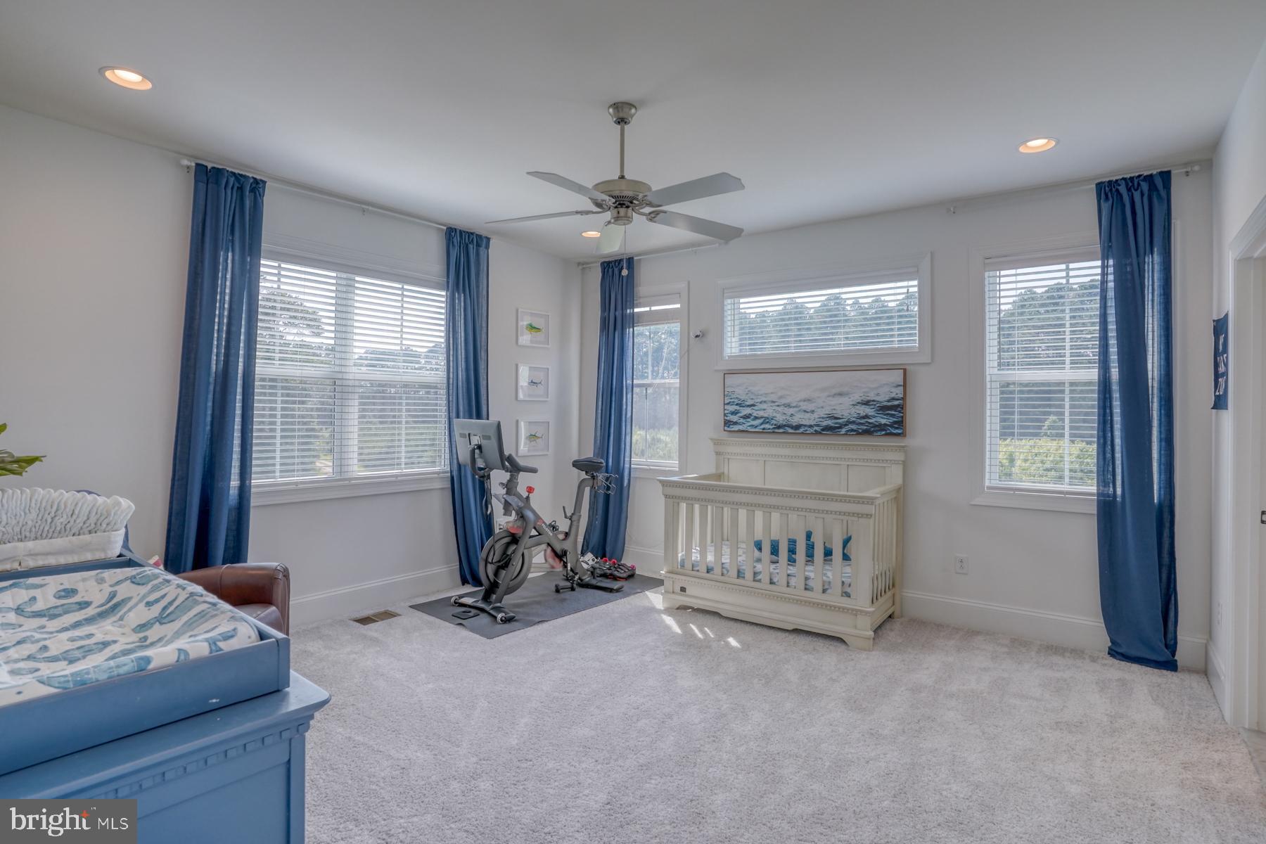 WATERVIEW ON LOVE CREEK - Residential