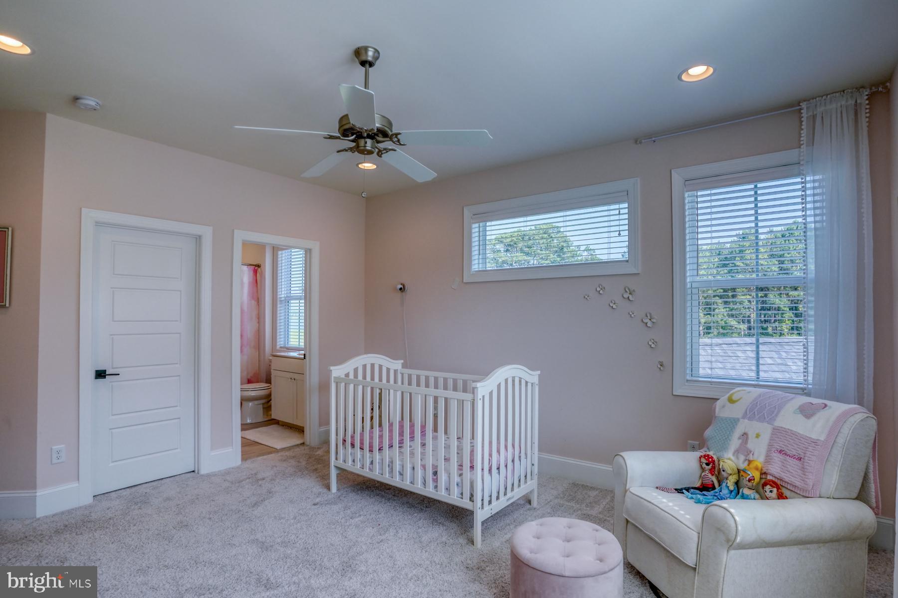 WATERVIEW ON LOVE CREEK - Residential