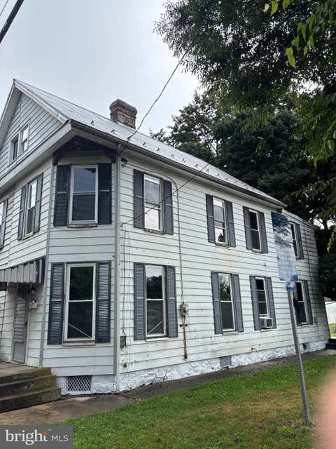 Townhouse For Sale - 505 S Second Street<br/> Franklin County, CHAMBERSBURG, PA 17201