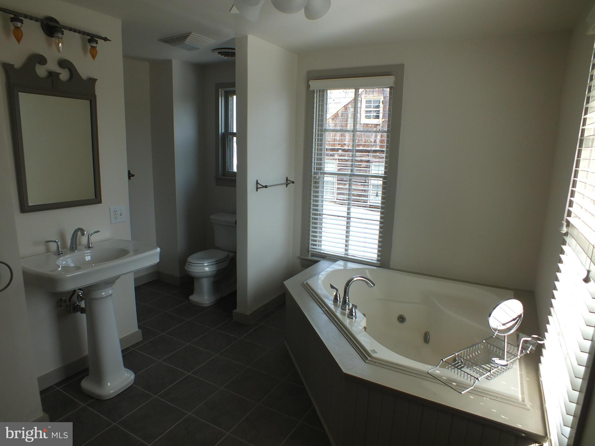 UNIONTOWN - Residential Lease