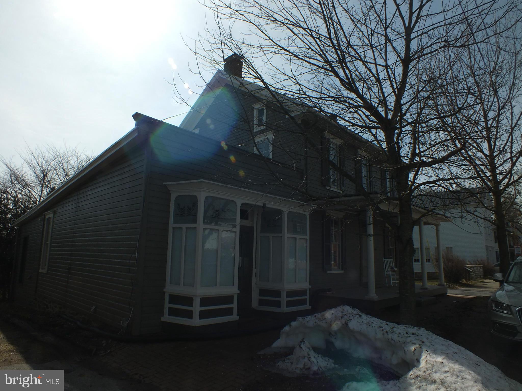 UNIONTOWN - Residential Lease