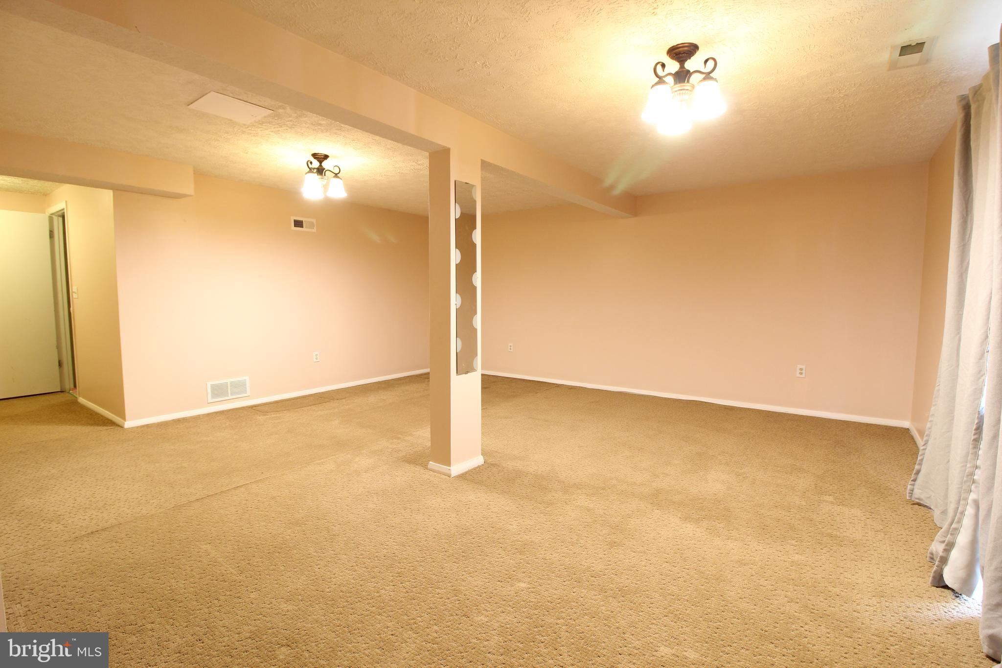 OWINGS RIDGE - Residential Lease