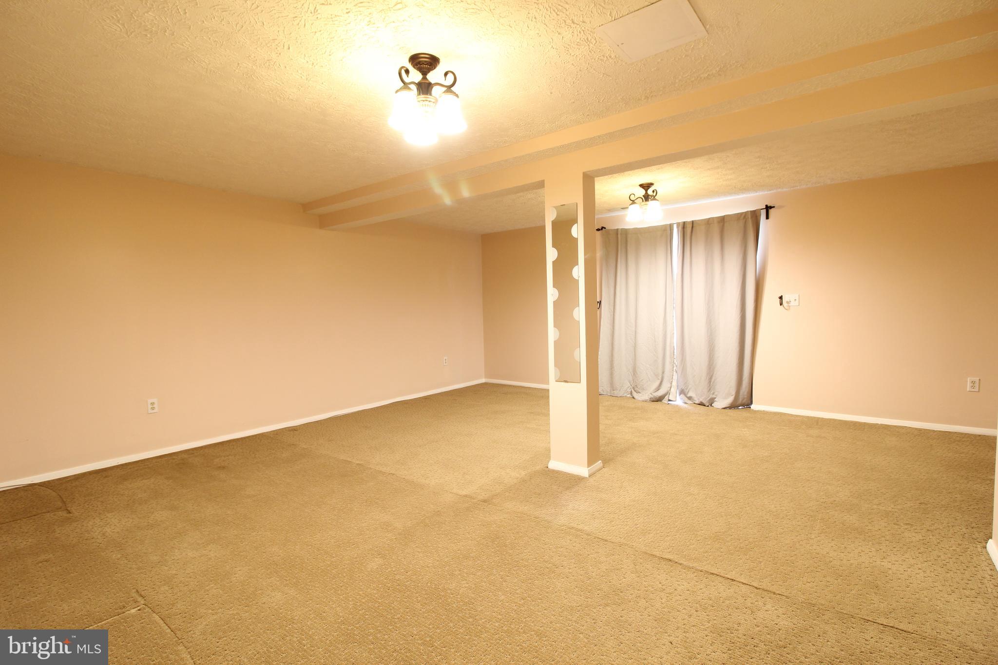 OWINGS RIDGE - Residential Lease