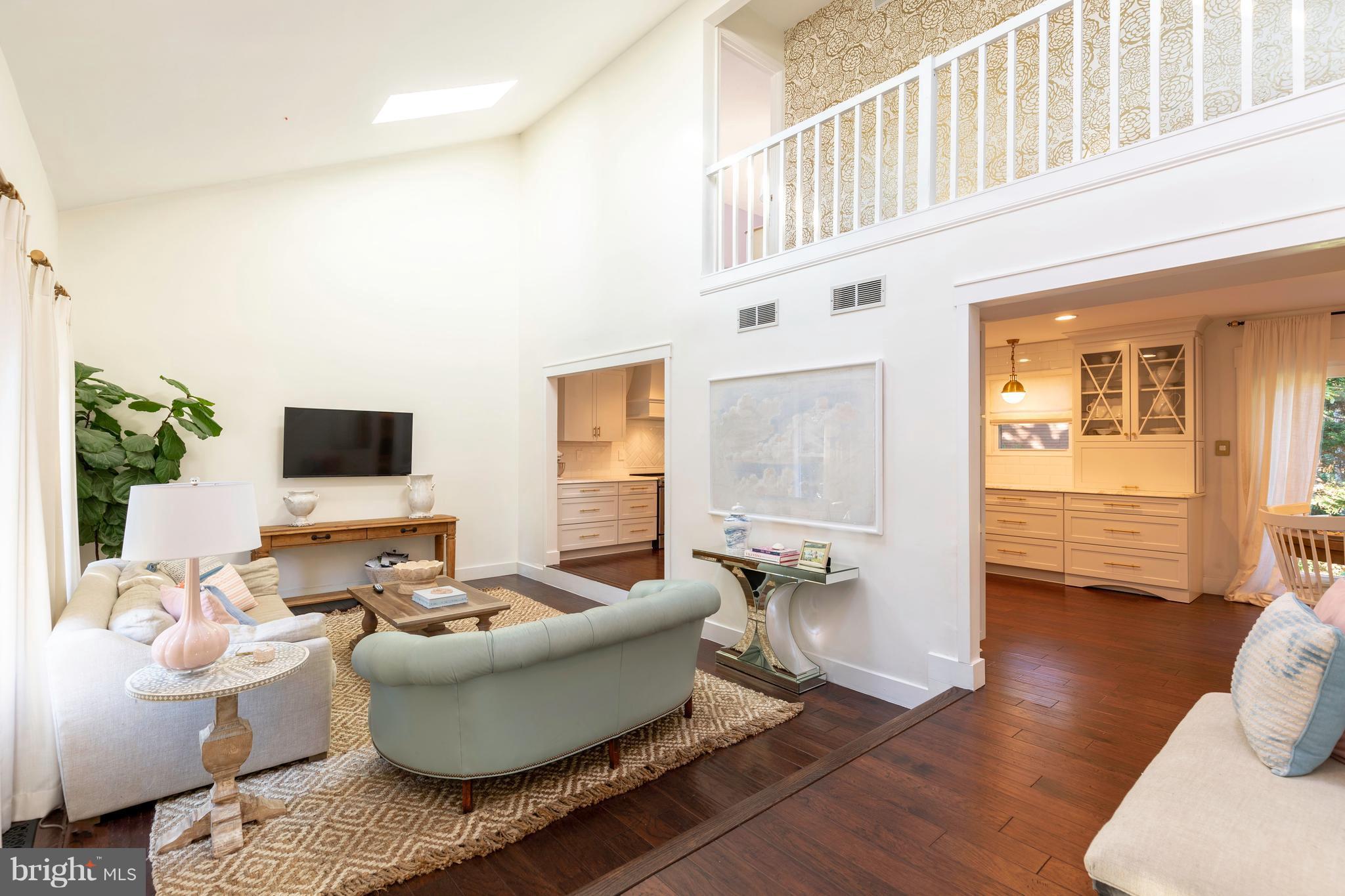 COOL POND - Residential