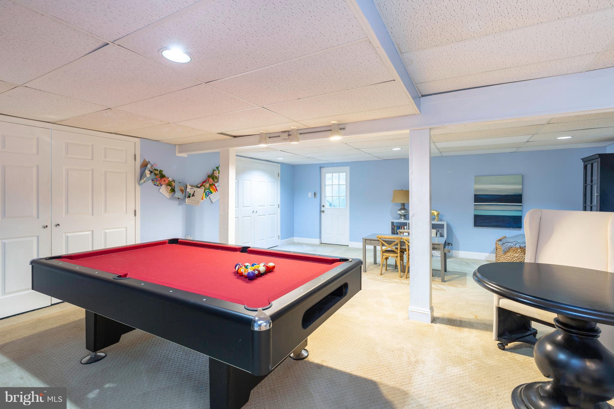 COOL POND - Residential