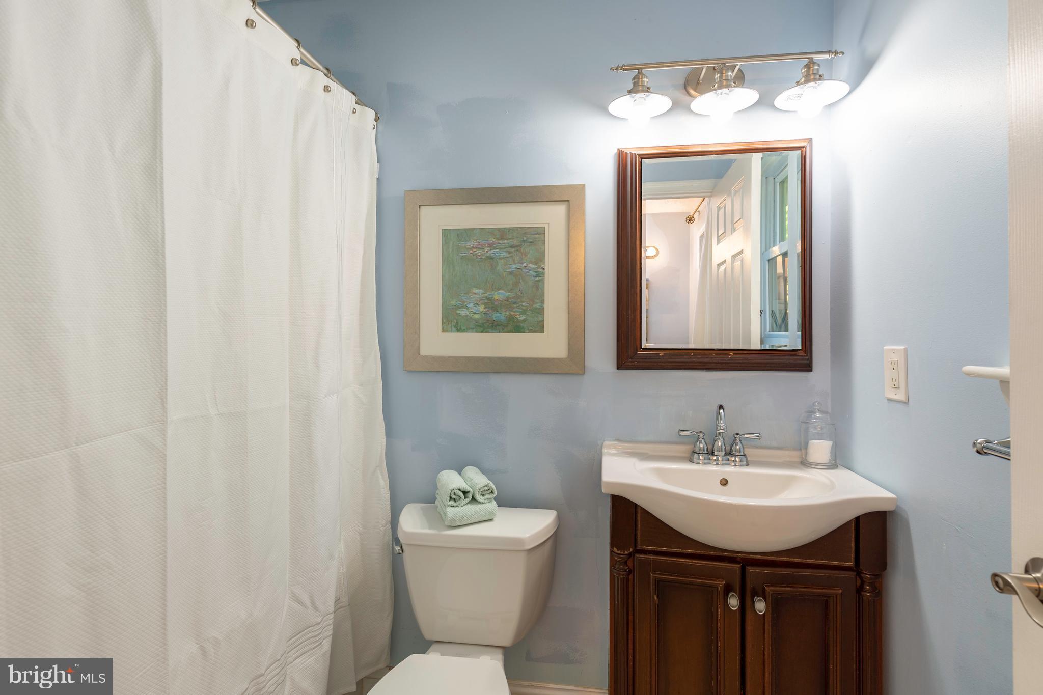 COOL POND - Residential