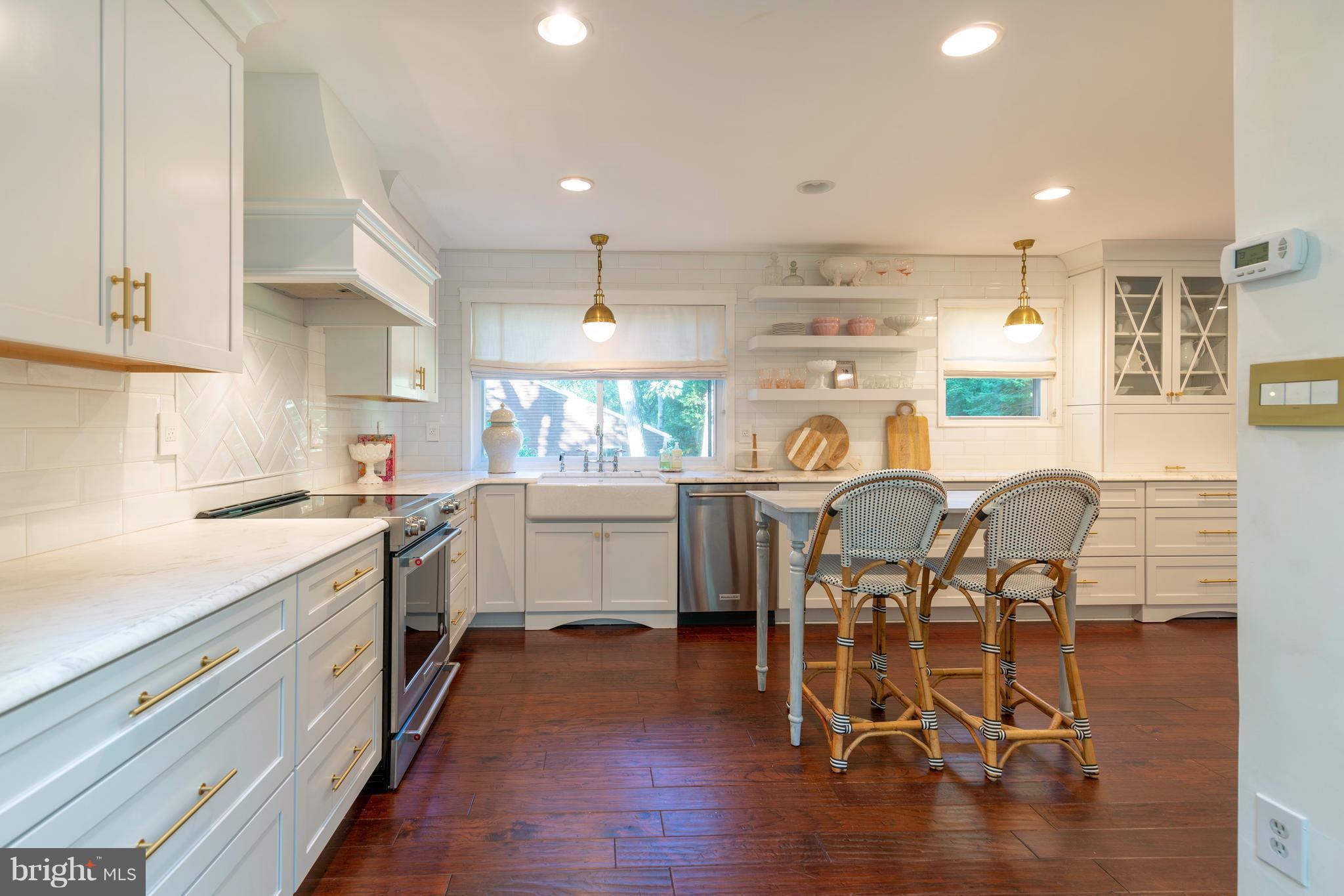 COOL POND - Residential