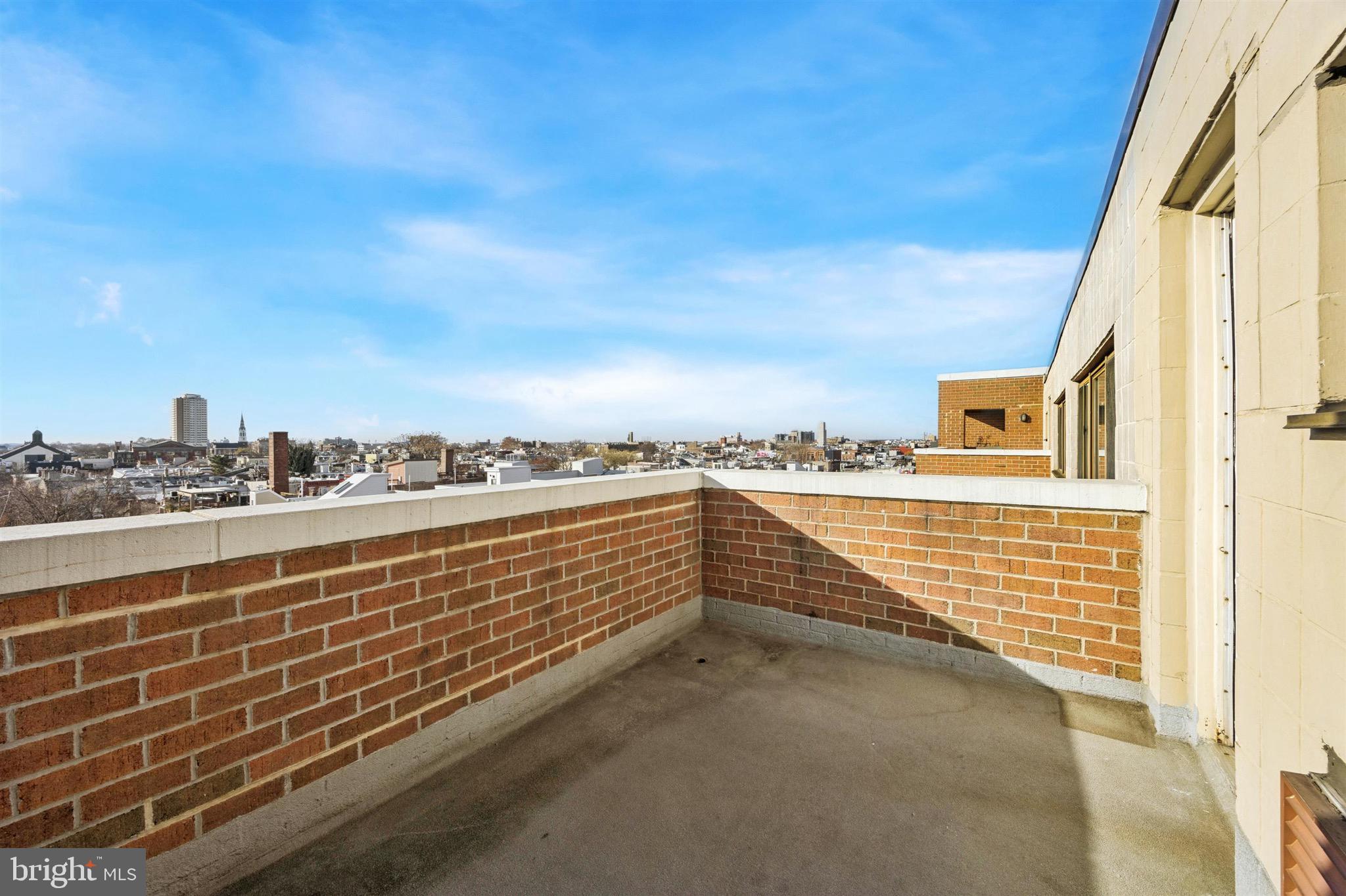 SOCIETY HILL - Residential