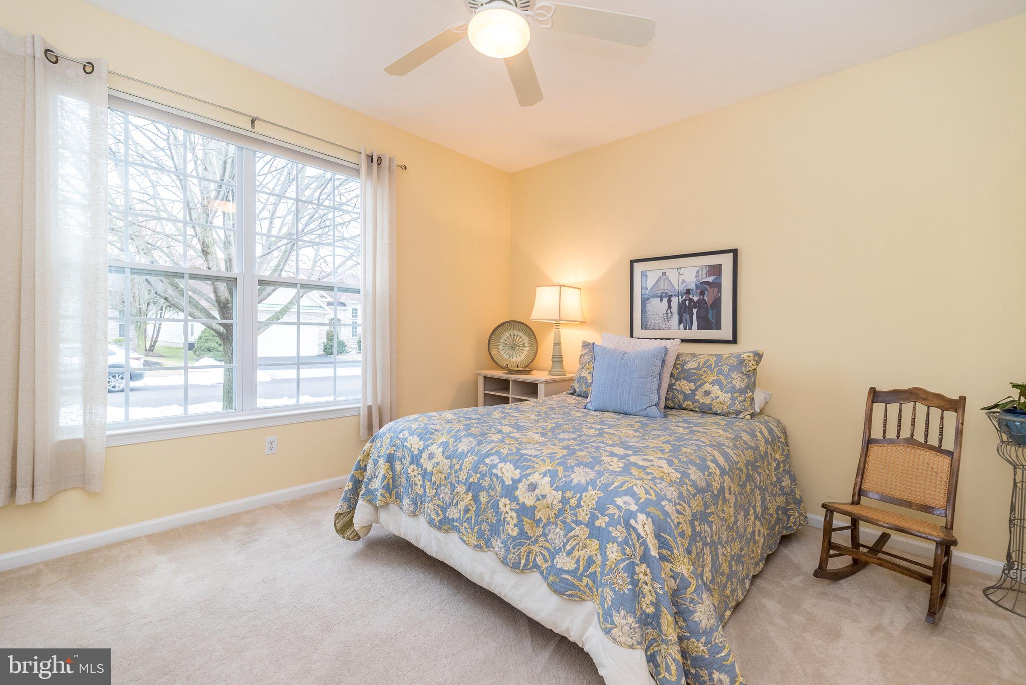 HERITAGE CR ESTS - Residential