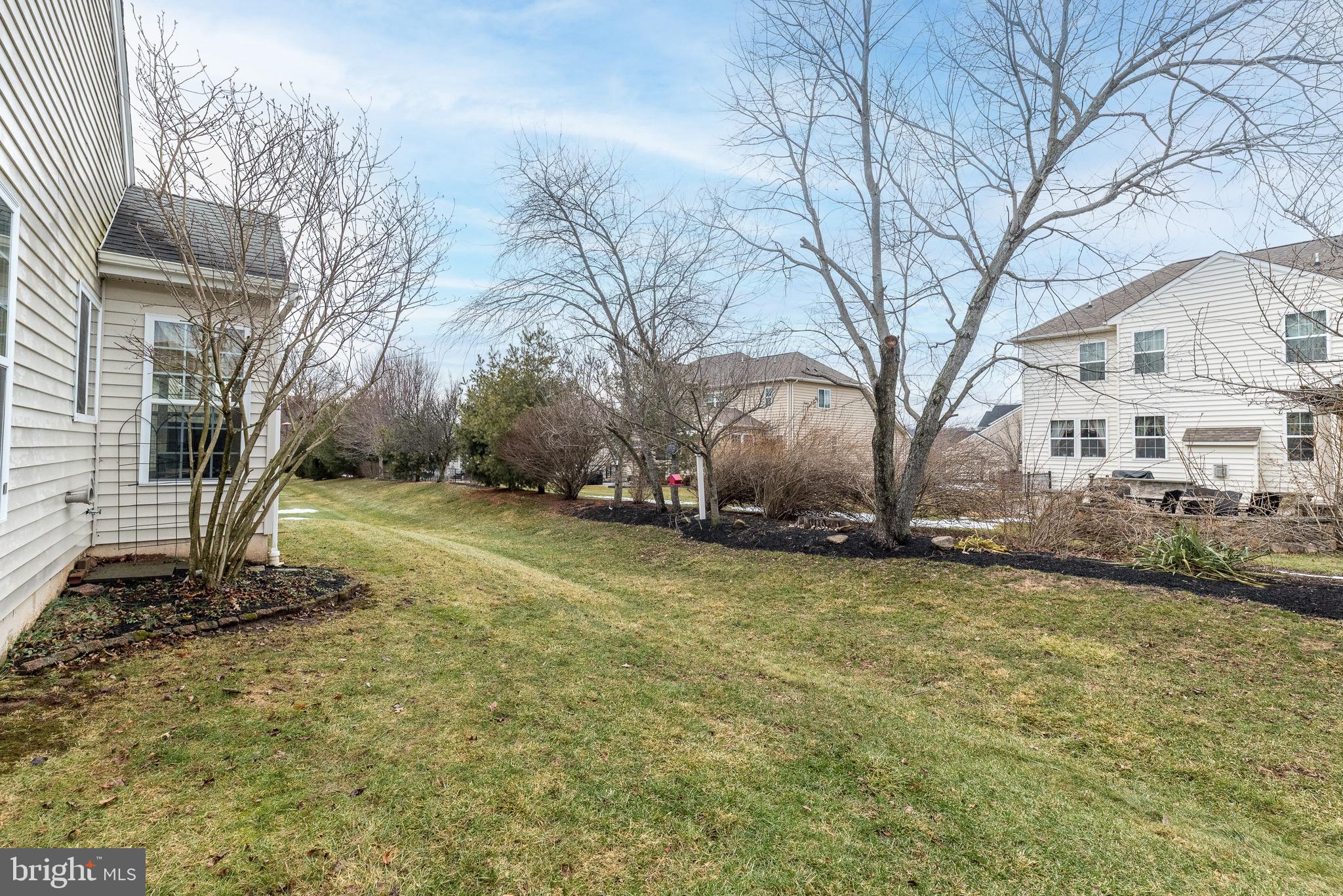 HERITAGE CR ESTS - Residential