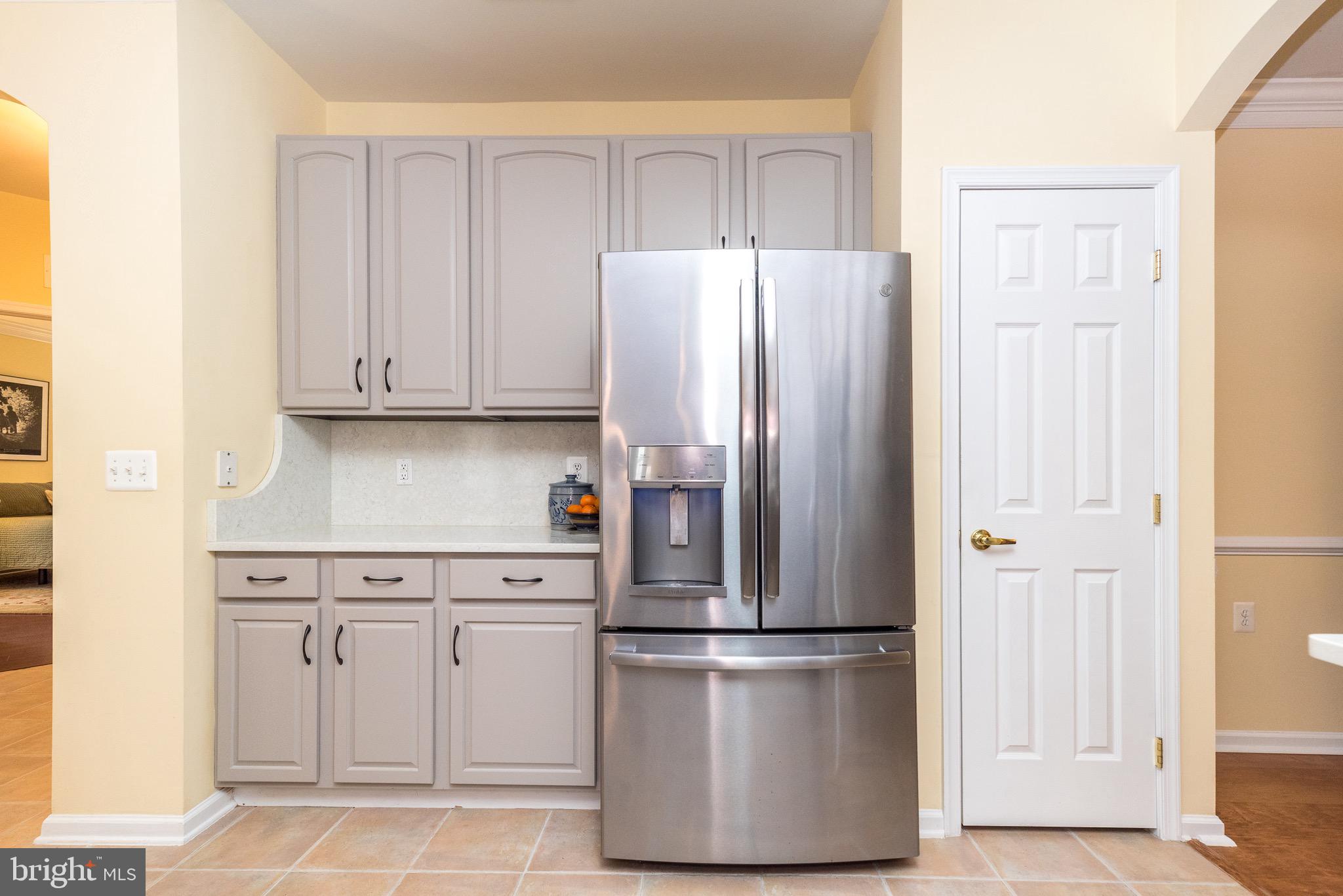 HERITAGE CR ESTS - Residential