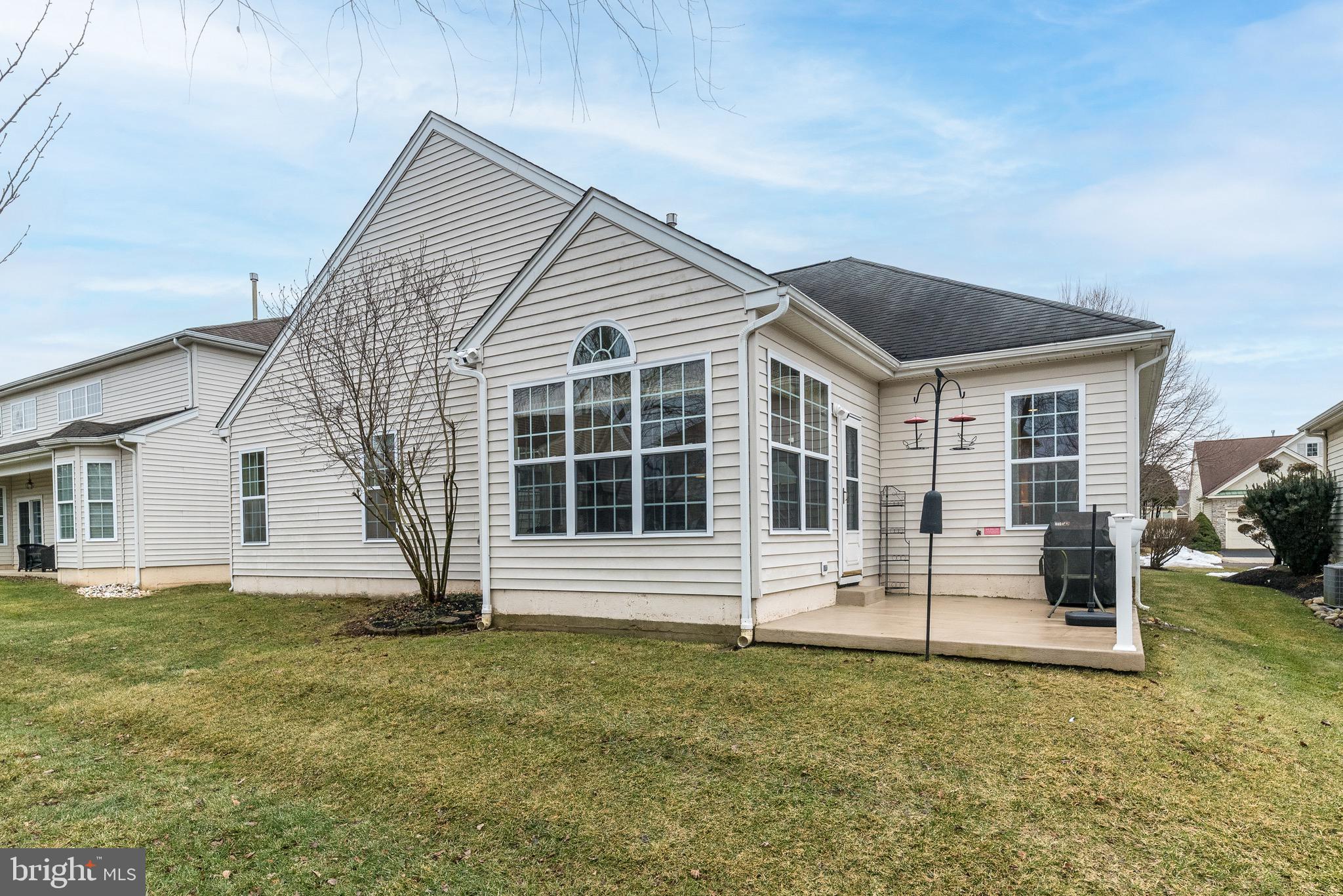 HERITAGE CR ESTS - Residential